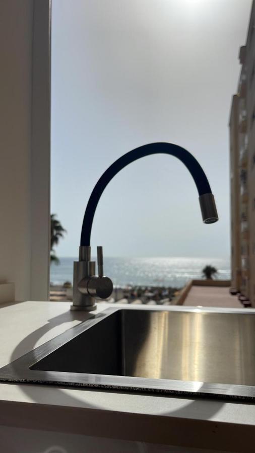 Torremolinos,Estudio Junto Al Mar En La Carihuela Bagian luar foto